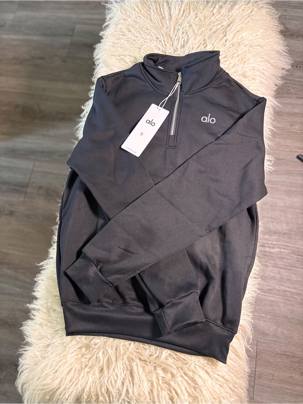 ALO Yoga Men’s Black Half-Zip Pullover Sweater